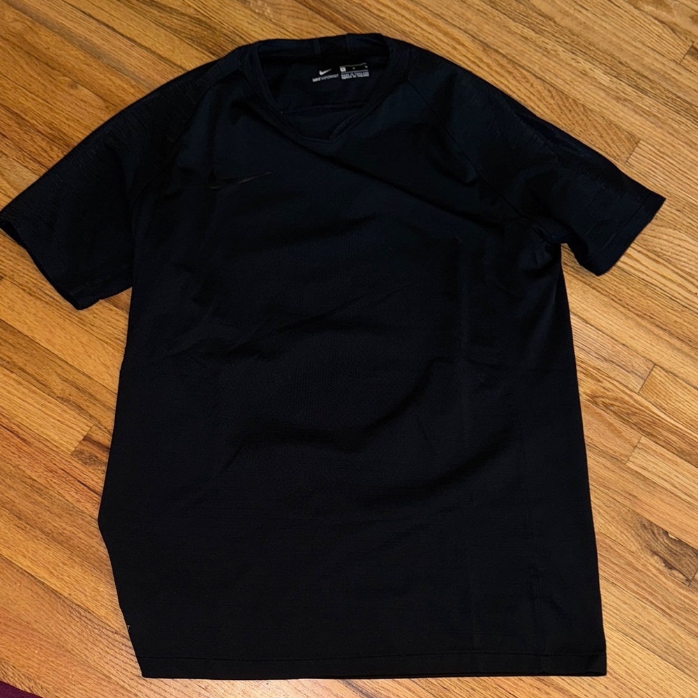 Nike Men's Dark Tee